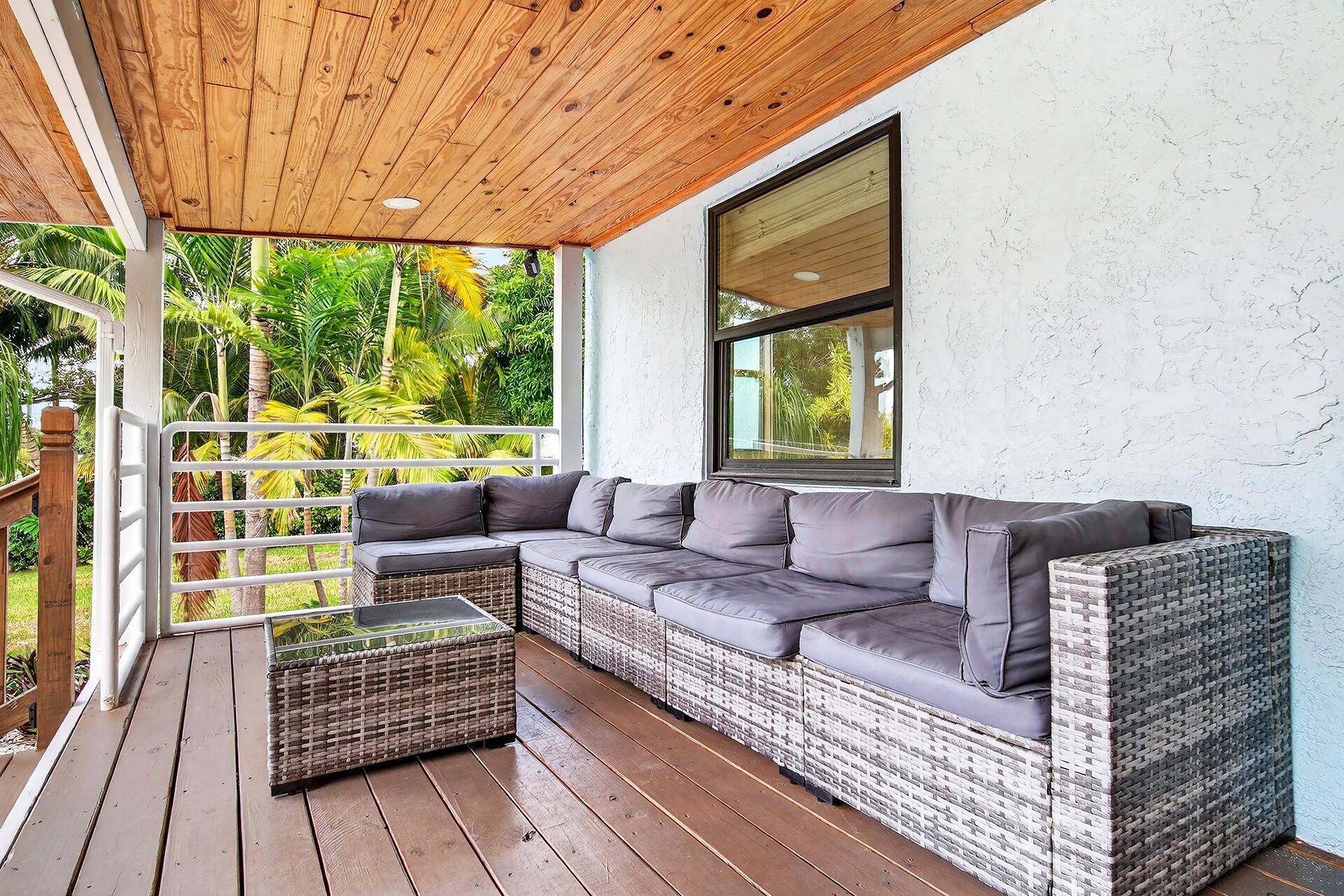 901 39th Court, West Palm Beach, FL 33407 Photo