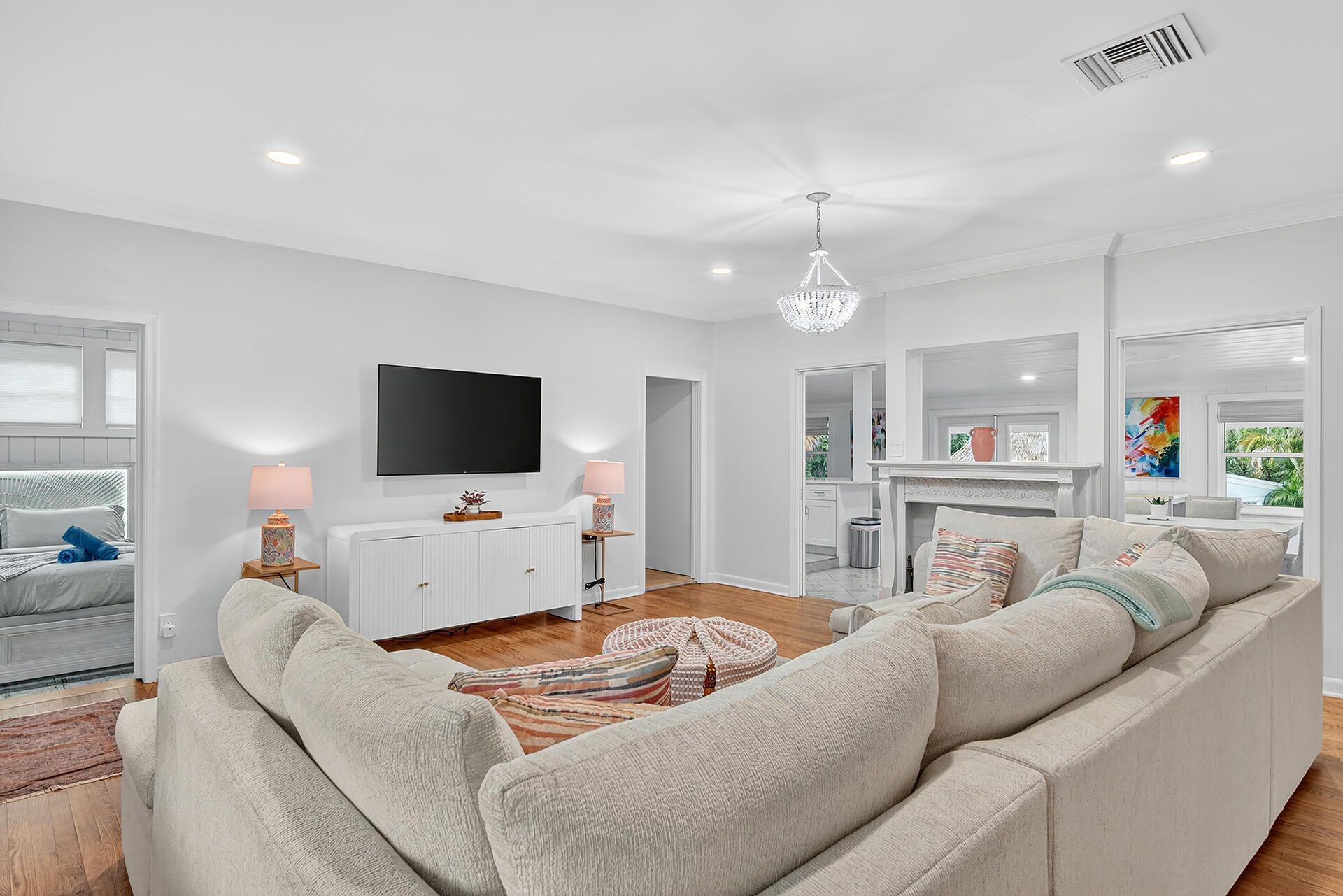 901 39th Court, West Palm Beach, FL 33407 Photo