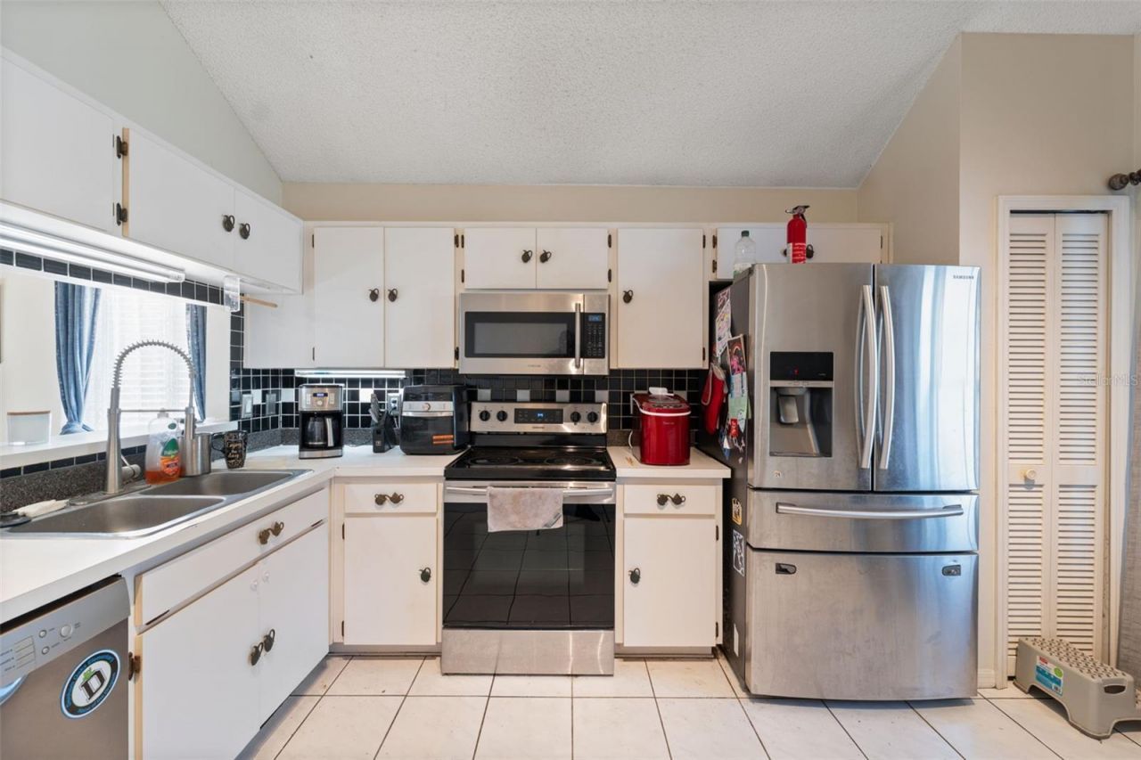 24138 Twin Court, Land O Lakes, FL 34639 Photo