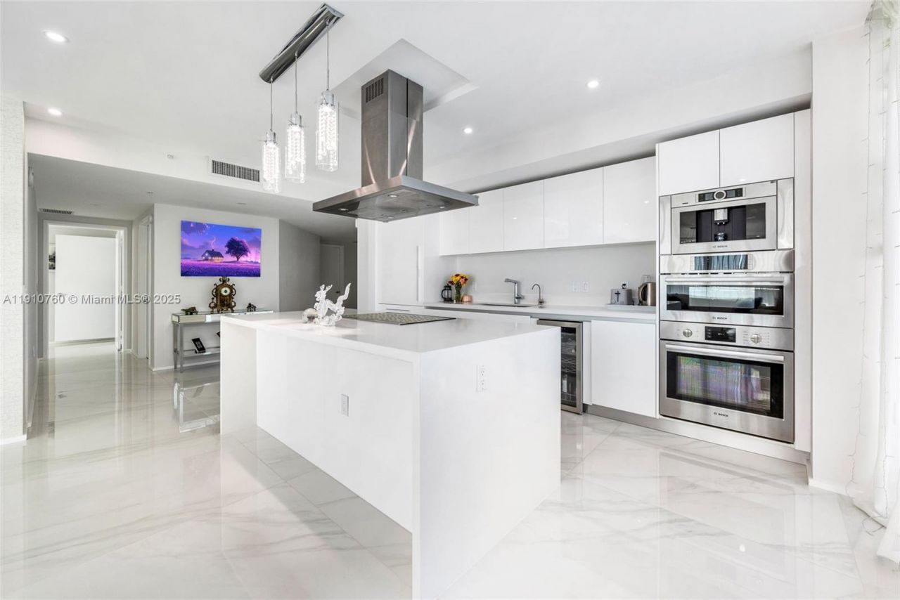 330 Sunny Isles Blvd, Unit 5-1908, Sunny Isles Beach, FL 33160 Photo