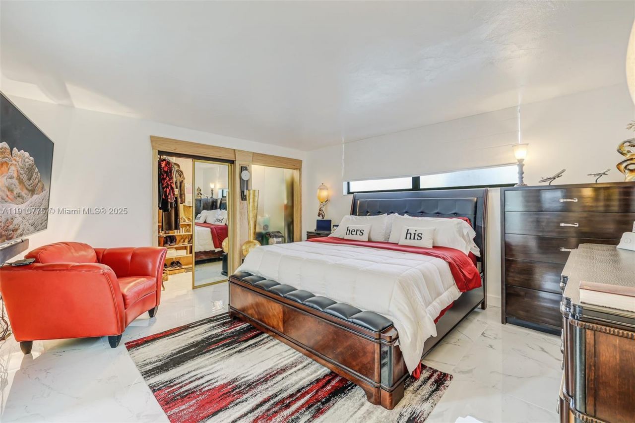 1820 S Treasure Dr, Unit 203D, North Bay Village, FL 33141 Photo