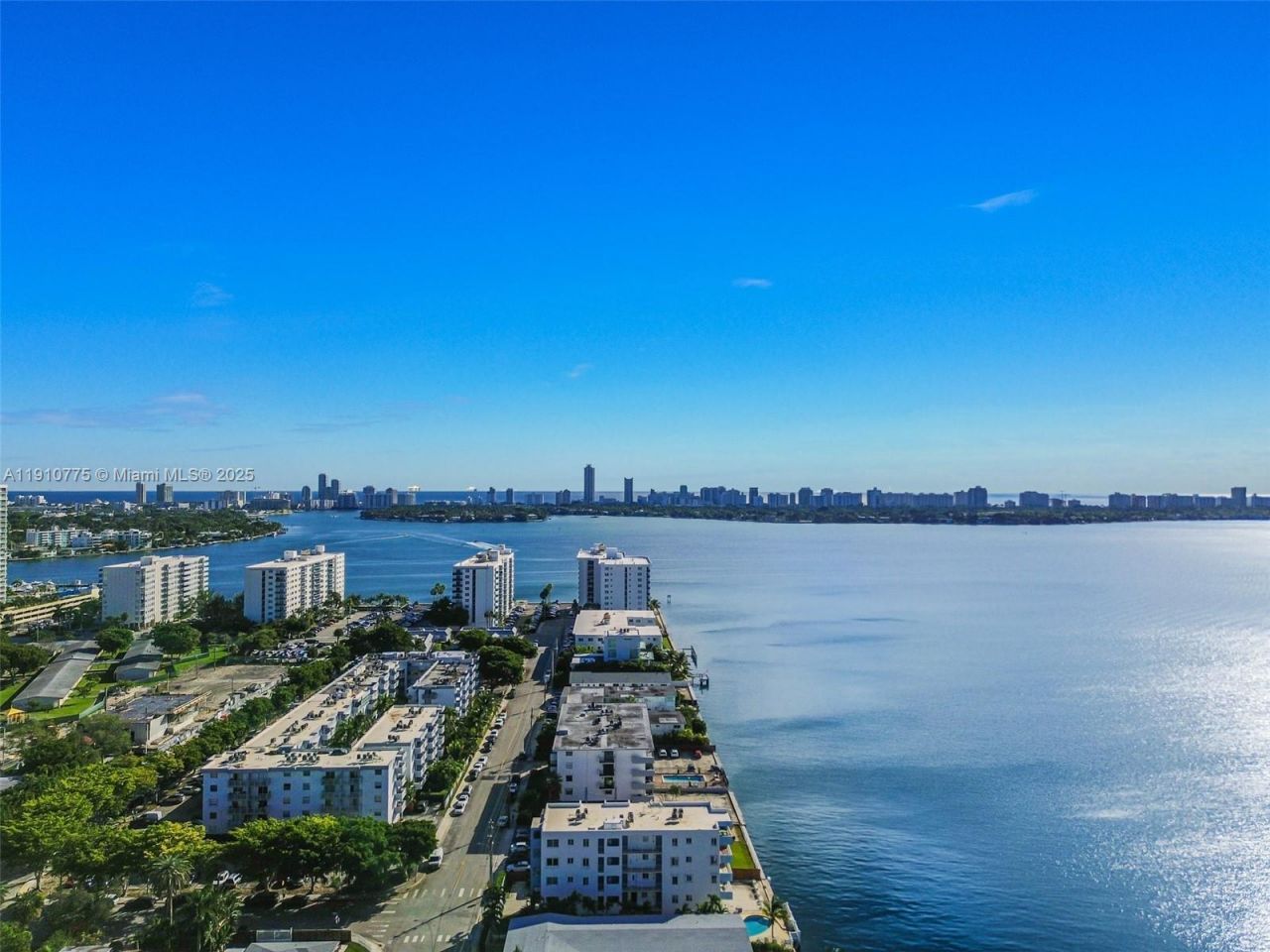 1820 S Treasure Dr, Unit 203D, North Bay Village, FL 33141 Photo