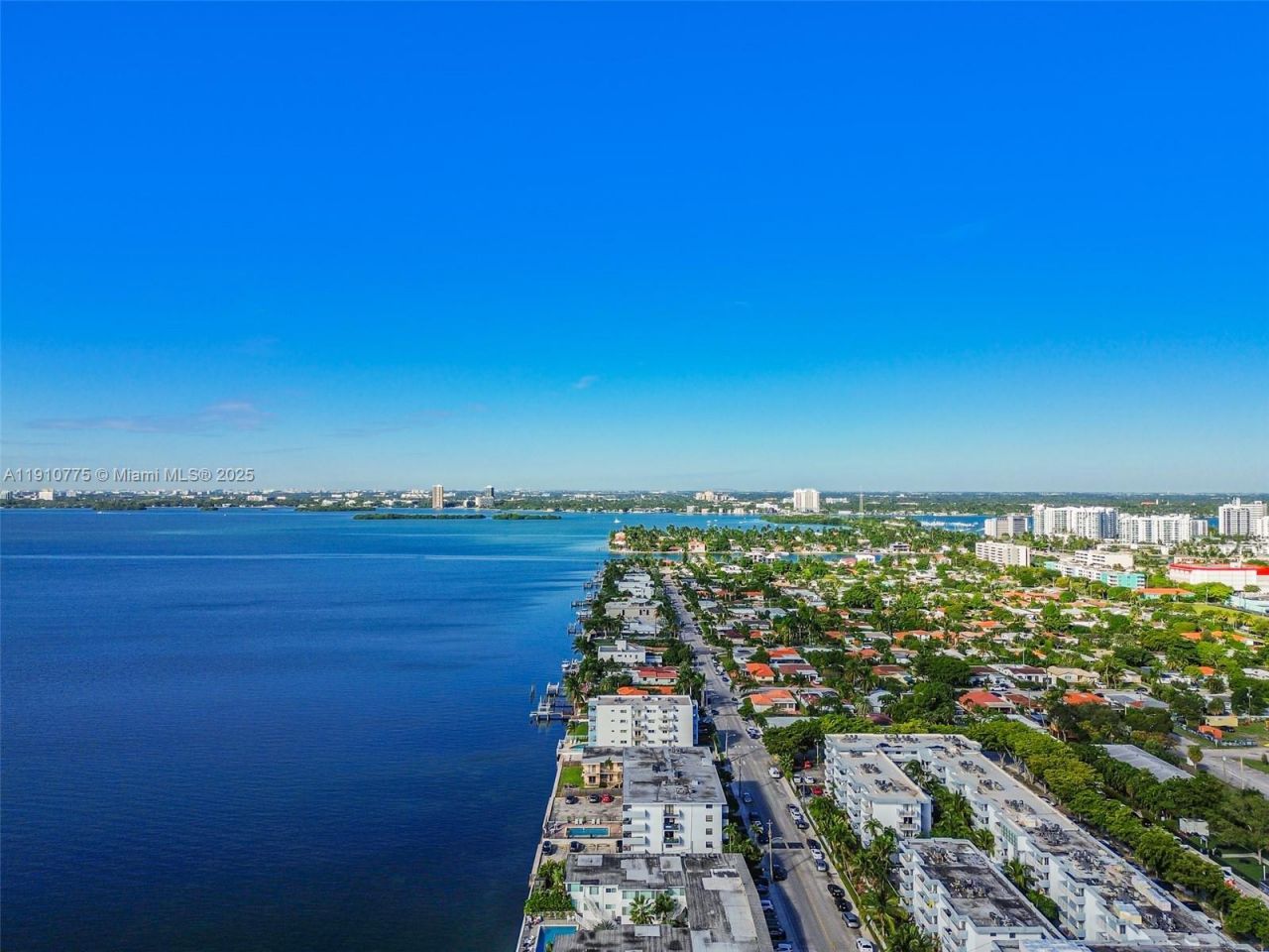 1820 S Treasure Dr, Unit 203D, North Bay Village, FL 33141 Photo