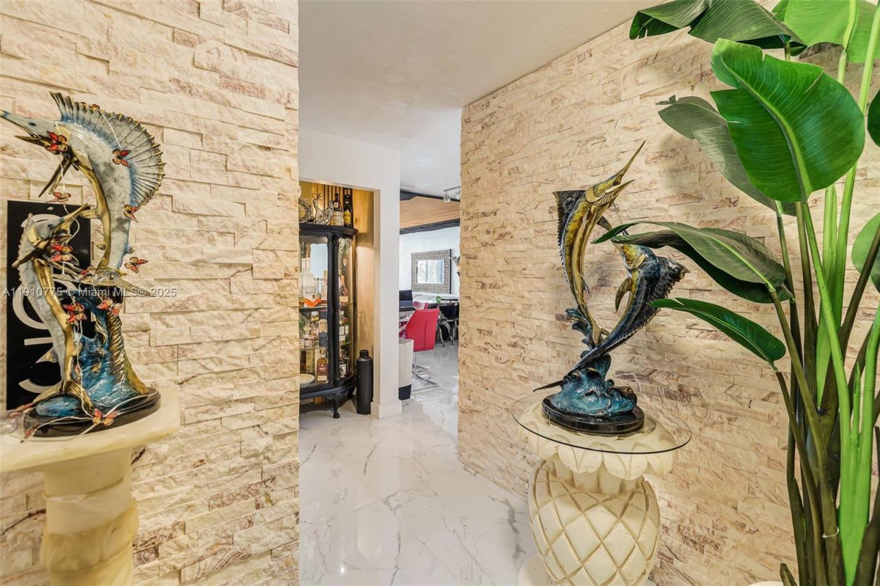 1820 S Treasure Dr, Unit 203D, North Bay Village, FL 33141 Photo