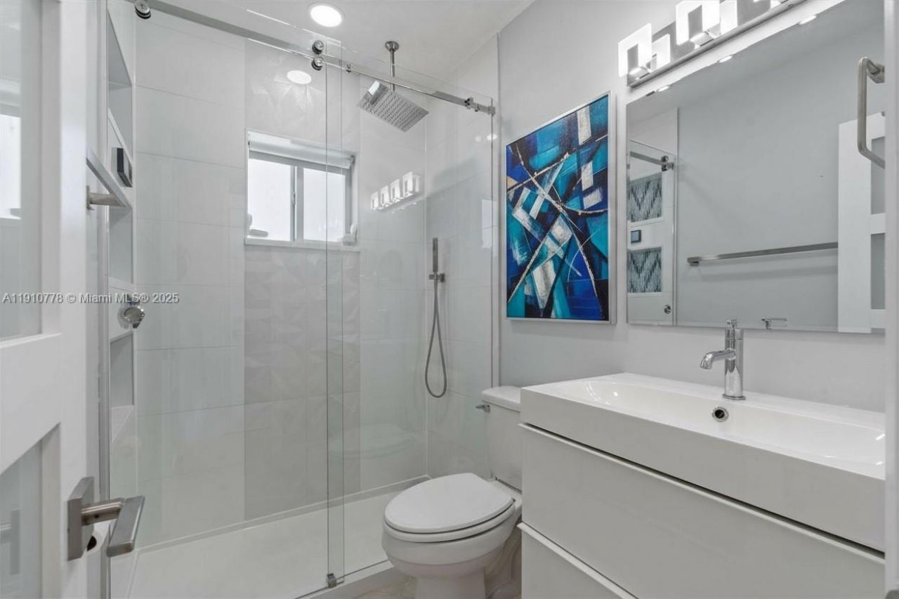 2170 NE 51st Ct, Unit A30, Fort Lauderdale, FL 33308 Photo