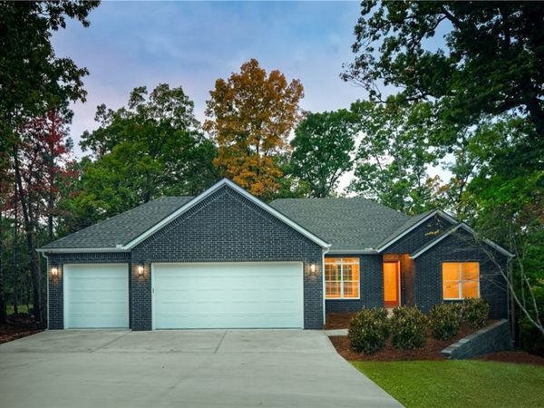 55 Melbourn Drive, Bella Vista, AR 72714