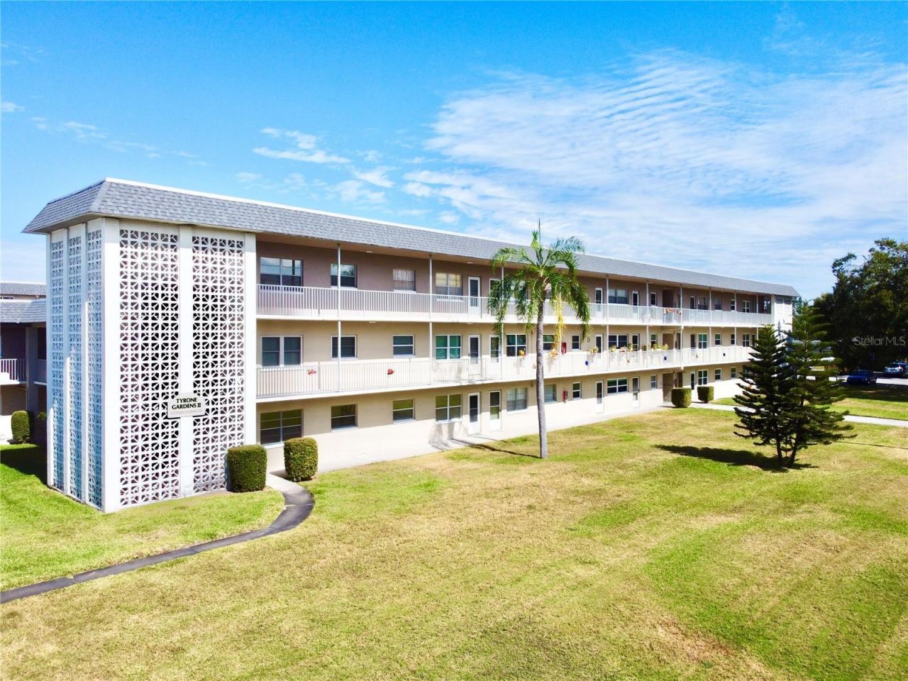 5725 12th Avenue N, Unit 201D, Saint Petersburg, FL 33710 Photo