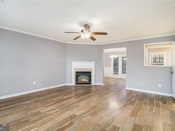 2 Chastain Circle, Newnan, GA 30263