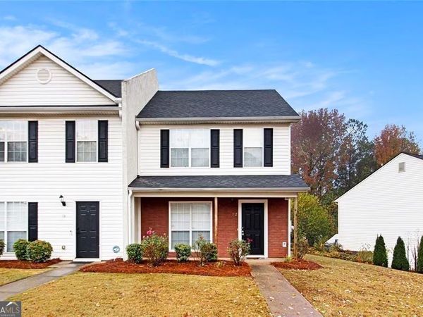 2 Chastain Circle, Newnan, GA 30263