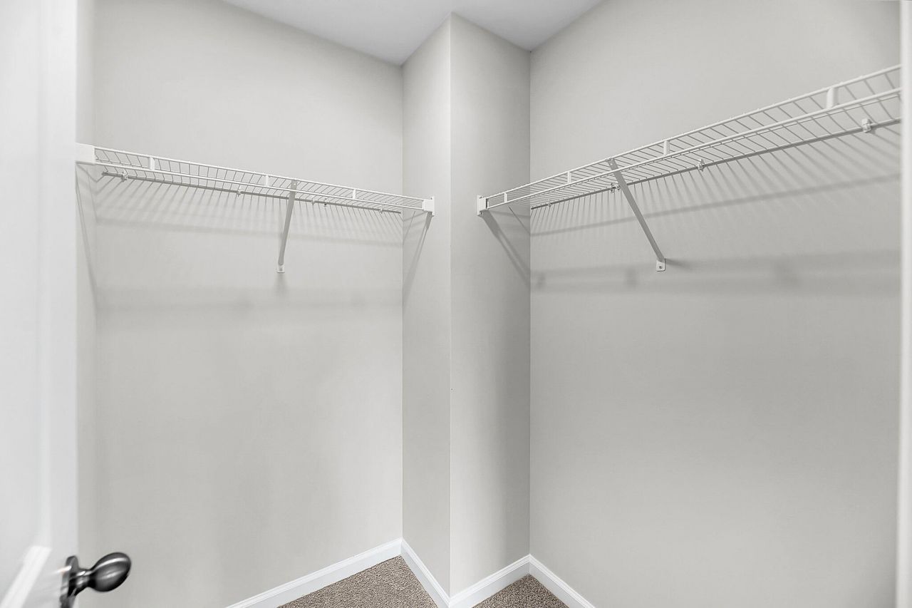 808 Abbey Gardens Lane Drive Photo 15