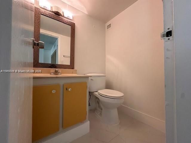 17021 N Bay Rd, Unit 221, Sunny Isles Beach, FL 33160 Photo