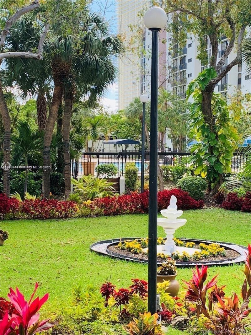 17021 N Bay Rd, Unit 221, Sunny Isles Beach, FL 33160 Photo