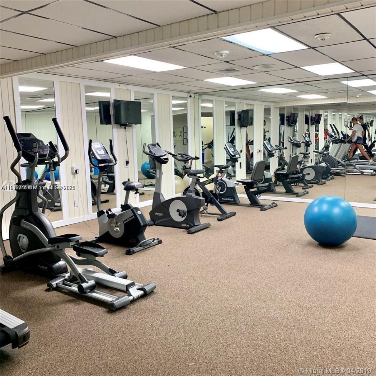 17021 N Bay Rd, Unit 221, Sunny Isles Beach, FL 33160 Photo