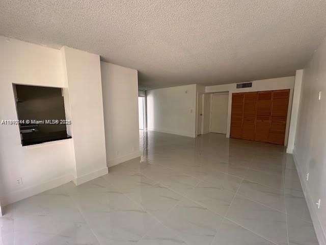 17021 N Bay Rd, Unit 221, Sunny Isles Beach, FL 33160 Photo