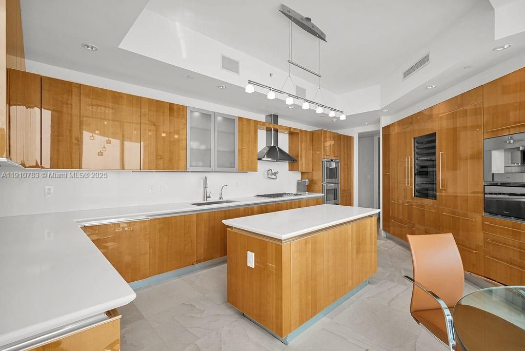 16047 Collins Ave, Unit 1104, Sunny Isles Beach, FL 33160 Photo