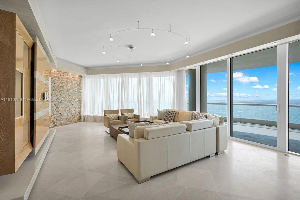 16047 Collins Ave, Unit 1104, Sunny Isles Beach, FL 33160 Photo