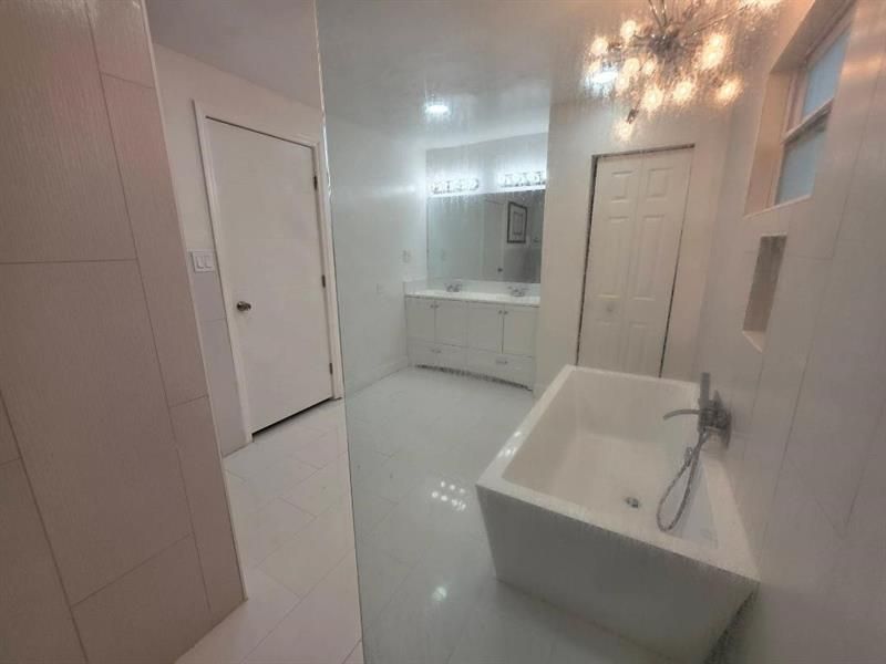 690 NW 68th Avenue, Plantation, FL 33317 Photo