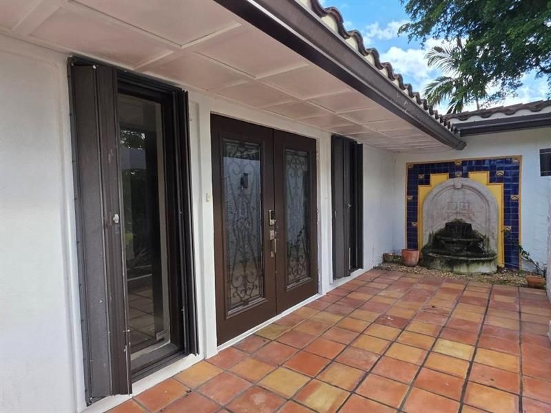 690 NW 68th Avenue, Plantation, FL 33317 Photo