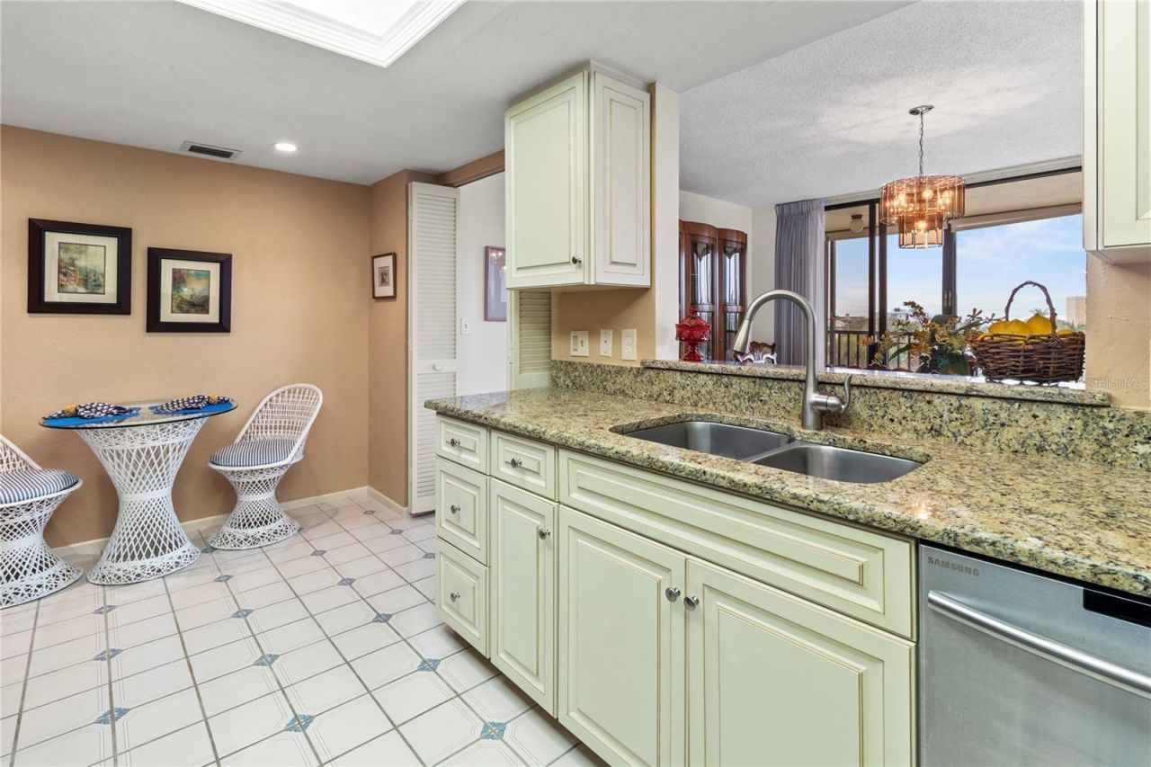 8735 Midnight Pass Road, Unit 301B, Sarasota, FL 34242 Photo