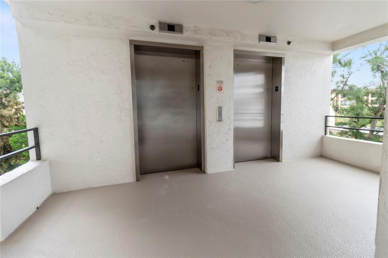 8735 Midnight Pass Road, Unit 301B, Sarasota, FL 34242 Photo