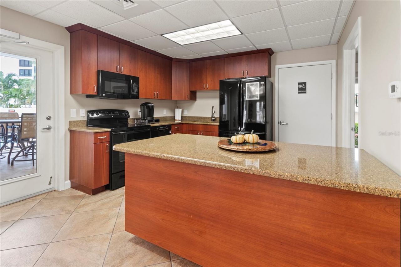 8735 Midnight Pass Road, Unit 301B, Sarasota, FL 34242 Photo