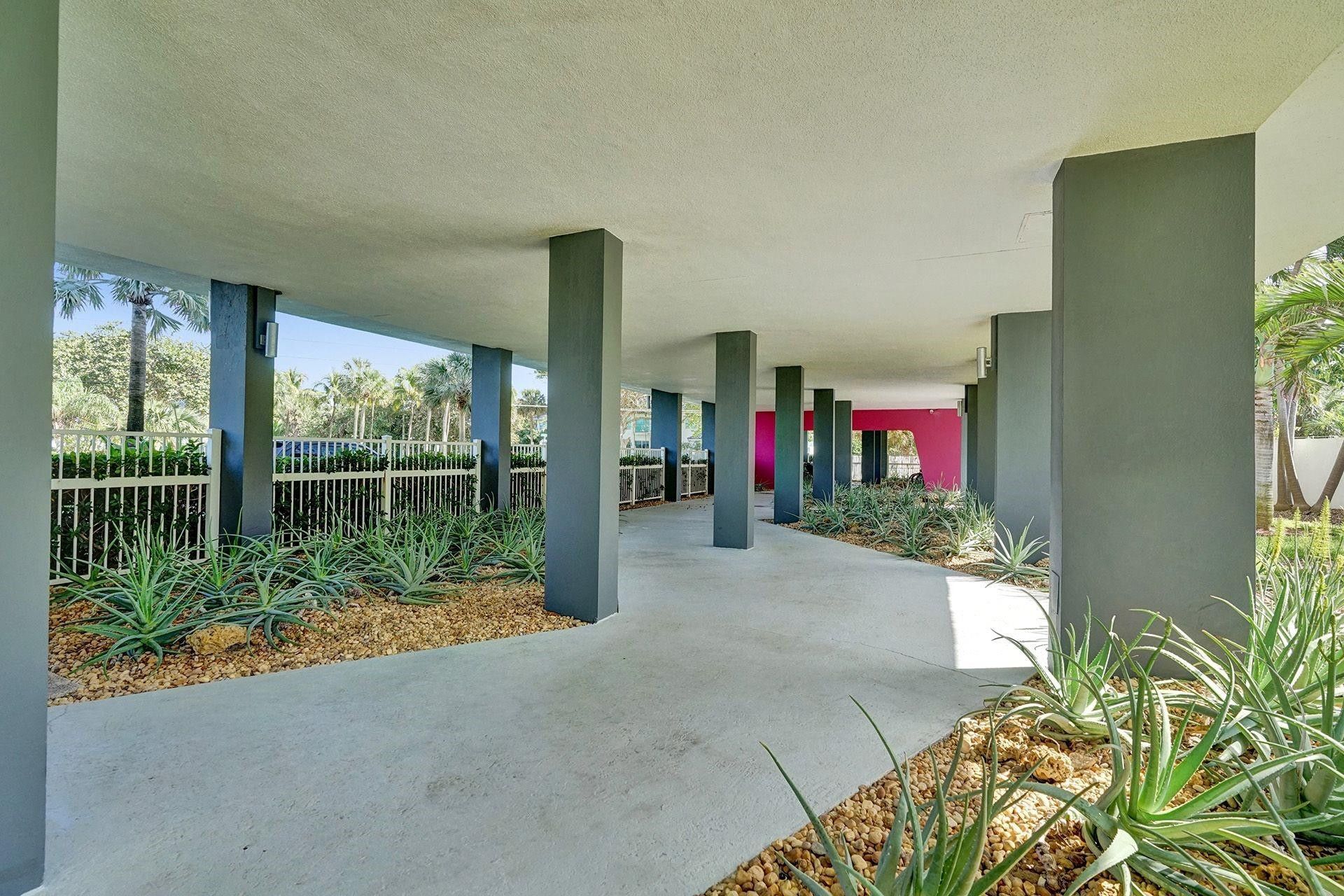 2840 N Ocean Boulevard, Unit 407, Fort Lauderdale, FL 33308 Photo