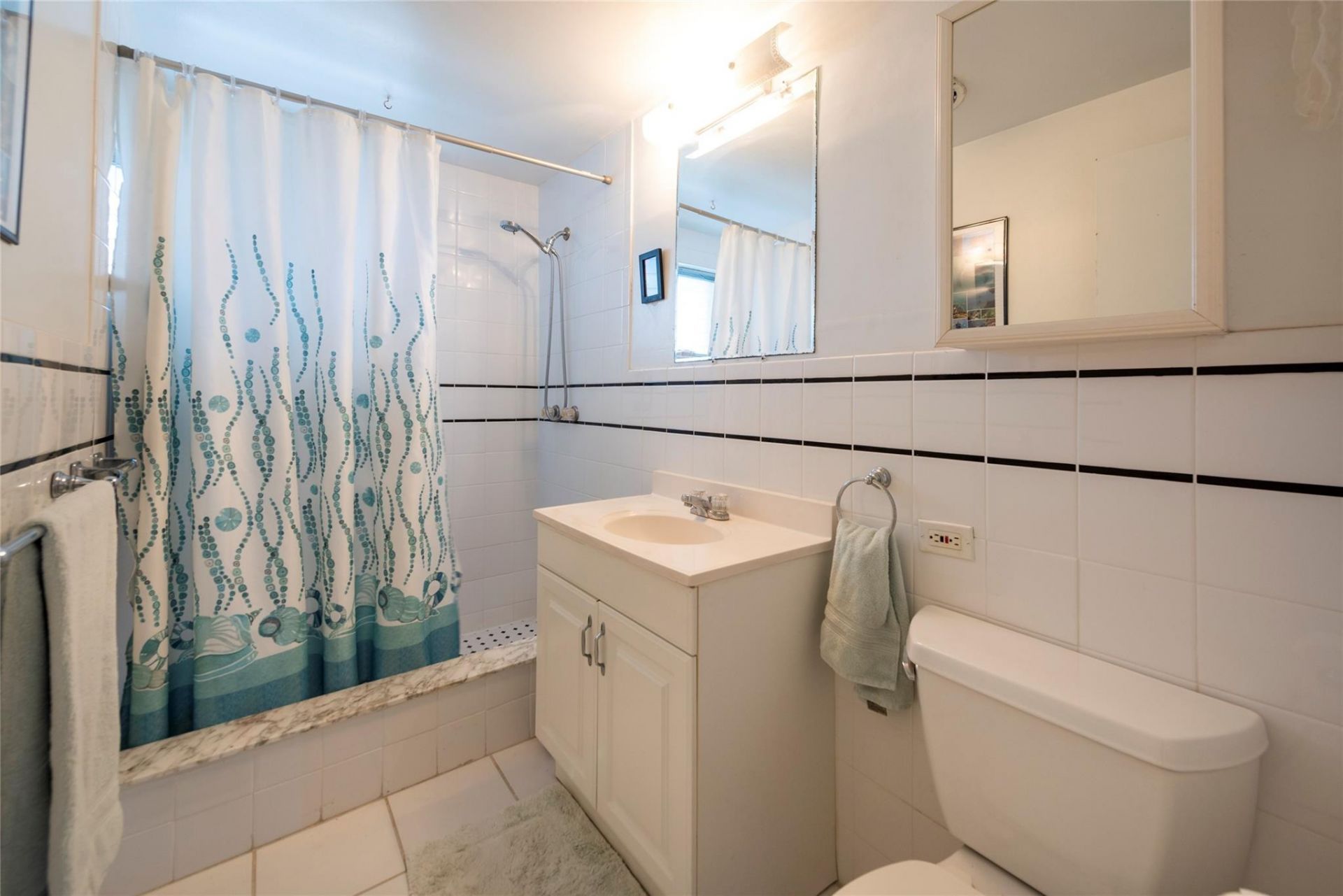 2840 N Ocean Boulevard, Unit 407, Fort Lauderdale, FL 33308 Photo