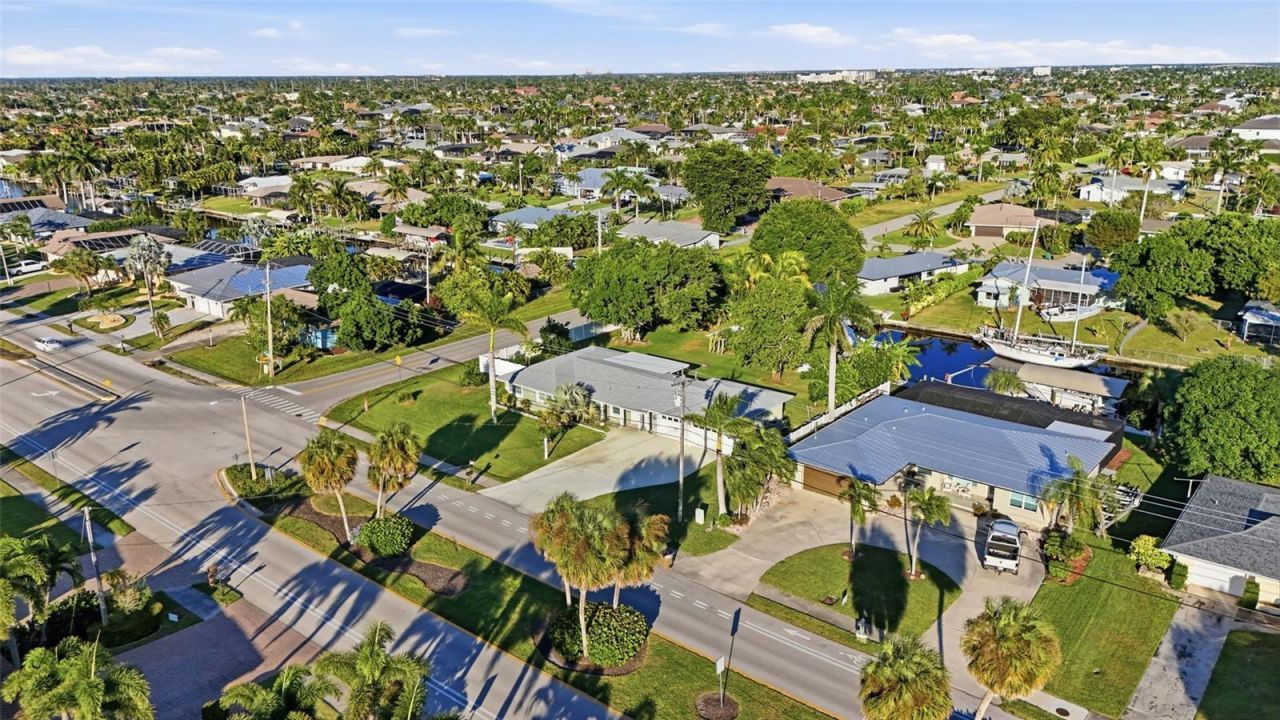 5229 Pelican Boulevard, Cape Coral, FL 33914 Photo