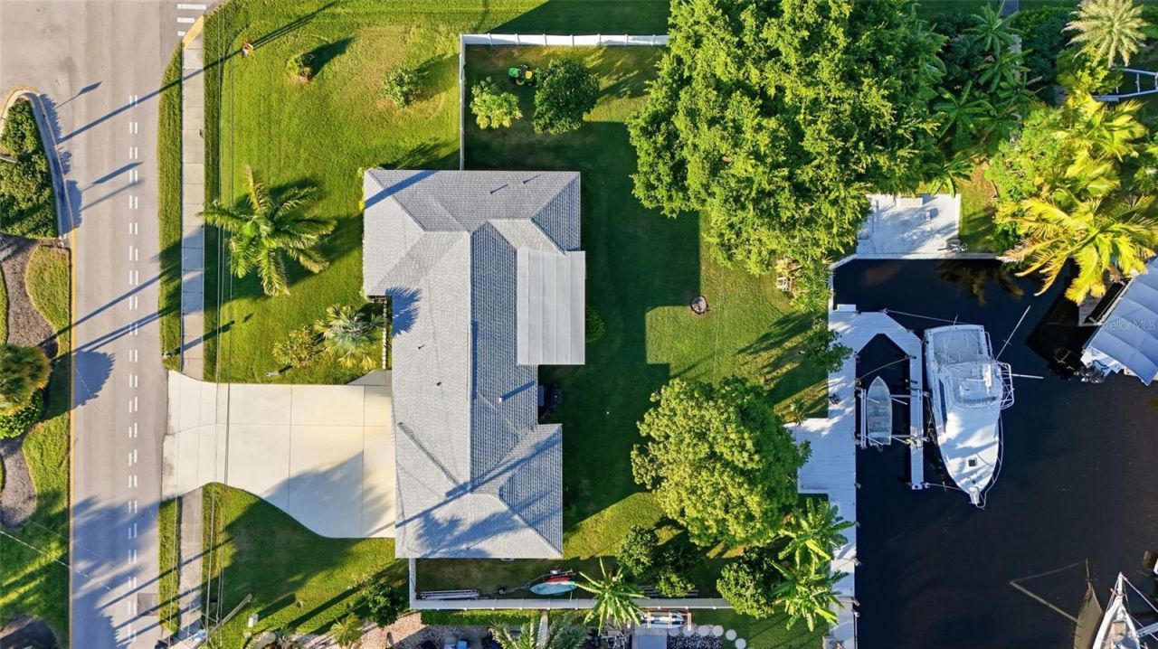 5229 Pelican Boulevard, Cape Coral, FL 33914 Photo