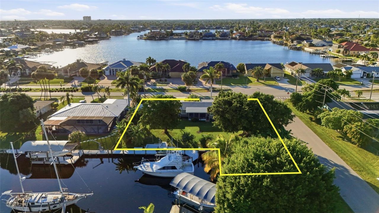 5229 Pelican Boulevard, Cape Coral, FL 33914 Photo