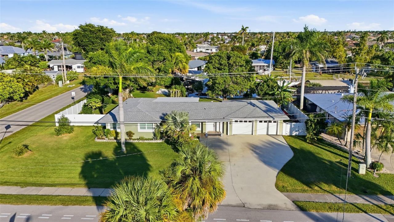 5229 Pelican Boulevard, Cape Coral, FL 33914 Photo