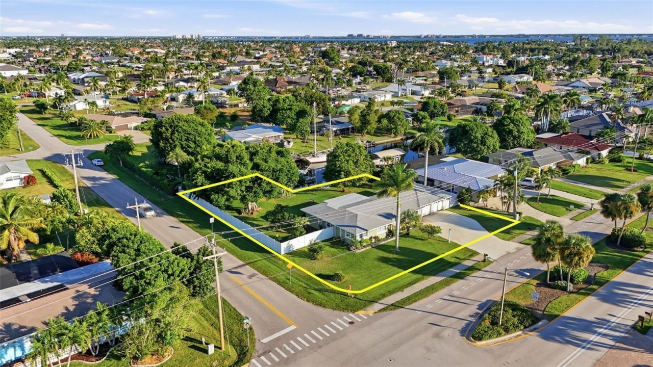 5229 Pelican Boulevard, Cape Coral, FL 33914 Photo