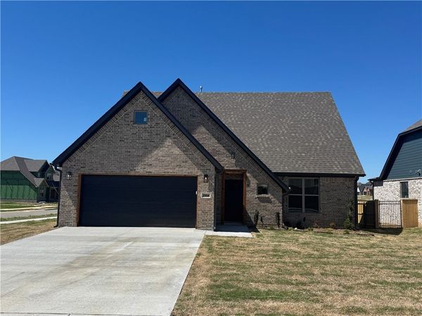 2904 SW Little Elm Loop, Bentonville, AR 72713