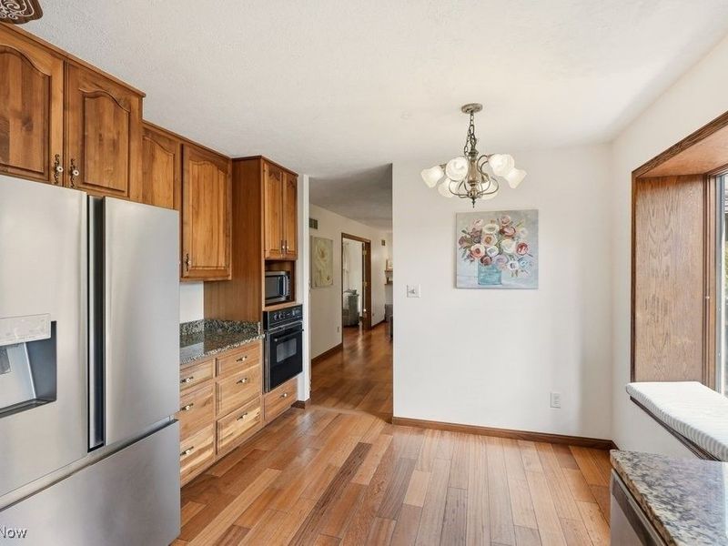 951 S Azalea Boulevard, Barberton, OH 44203 Photo 23