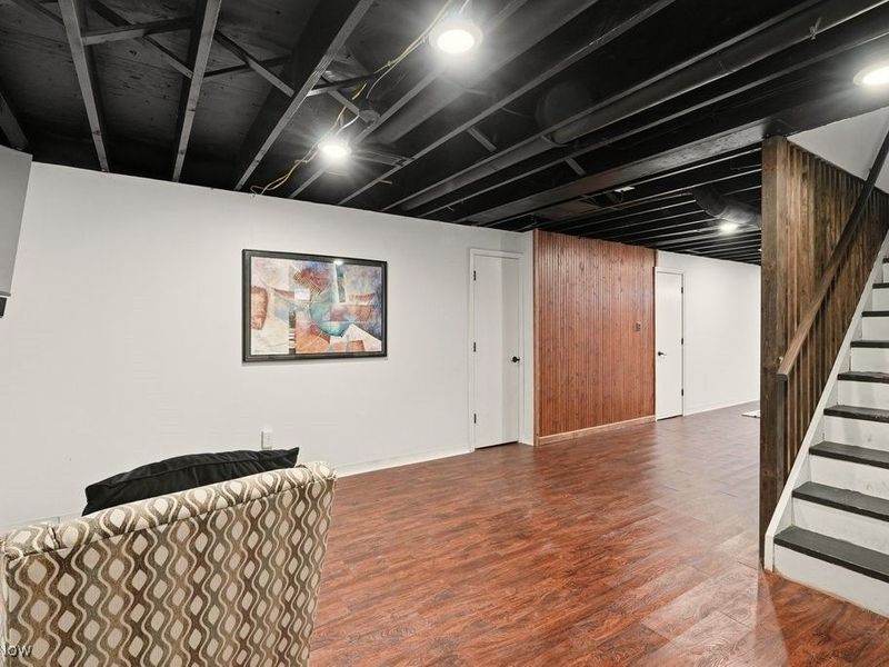 951 S Azalea Boulevard, Barberton, OH 44203 Photo 46