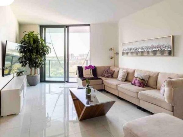 501 NE 31st St, Unit 810, Miami, FL 33137