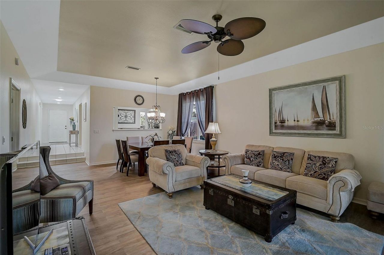 7341 Golf Pointe Circle, Sarasota, FL 34243 Photo
