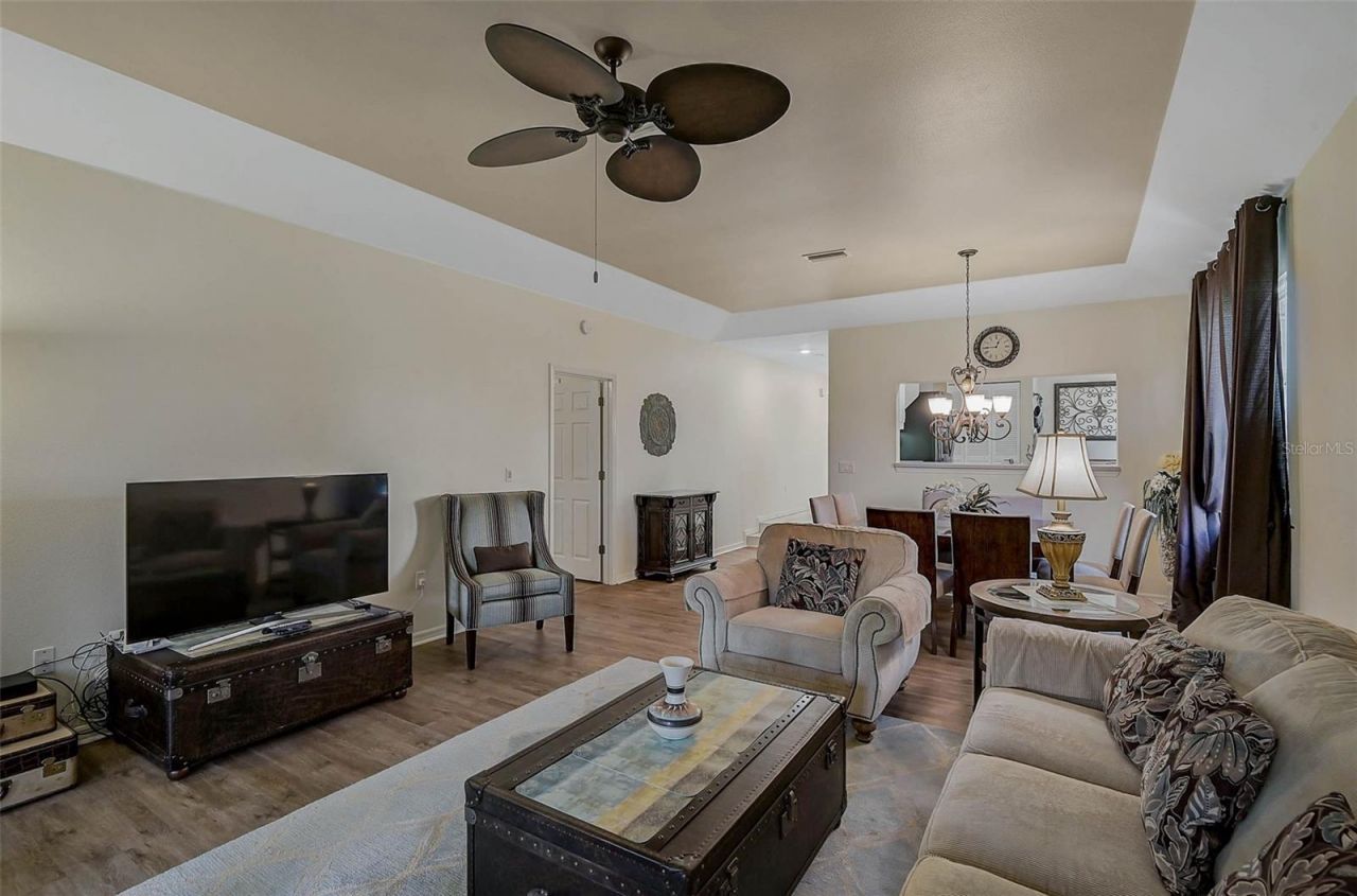7341 Golf Pointe Circle, Sarasota, FL 34243 Photo