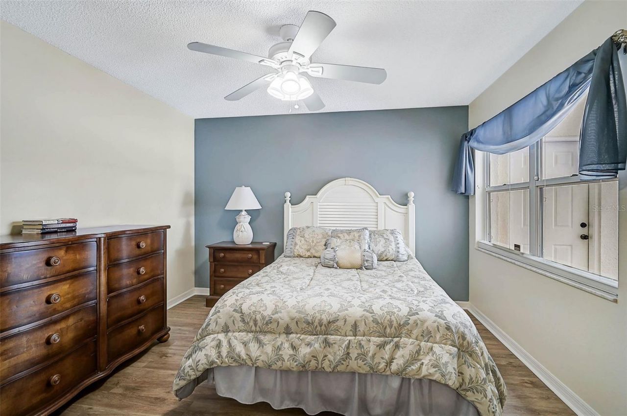 7341 Golf Pointe Circle, Sarasota, FL 34243 Photo