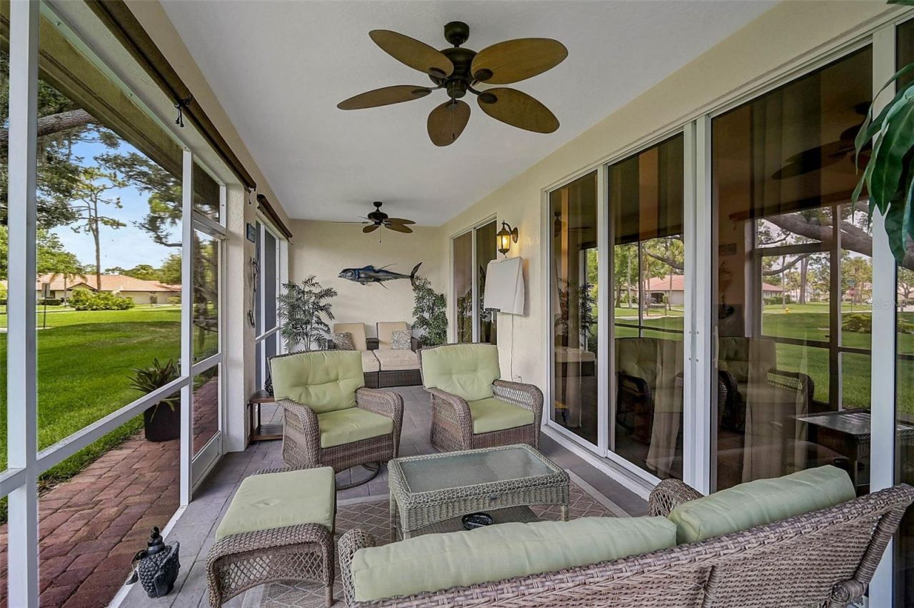 7341 Golf Pointe Circle, Sarasota, FL 34243 Photo