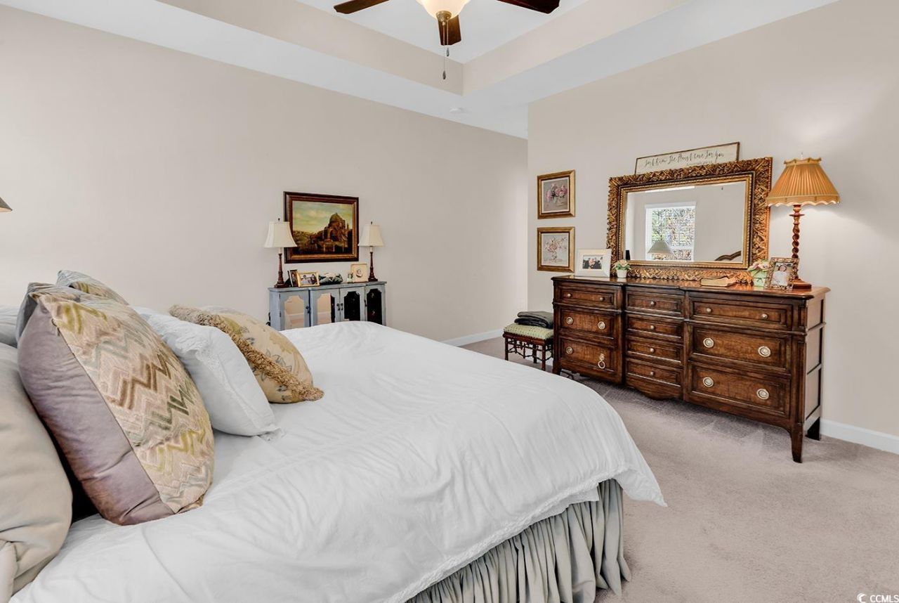 2011 Oxford St. Photo 20