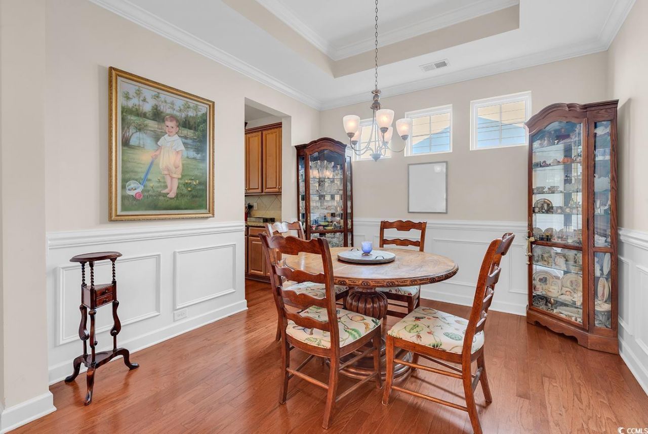 2011 Oxford St. Photo 21