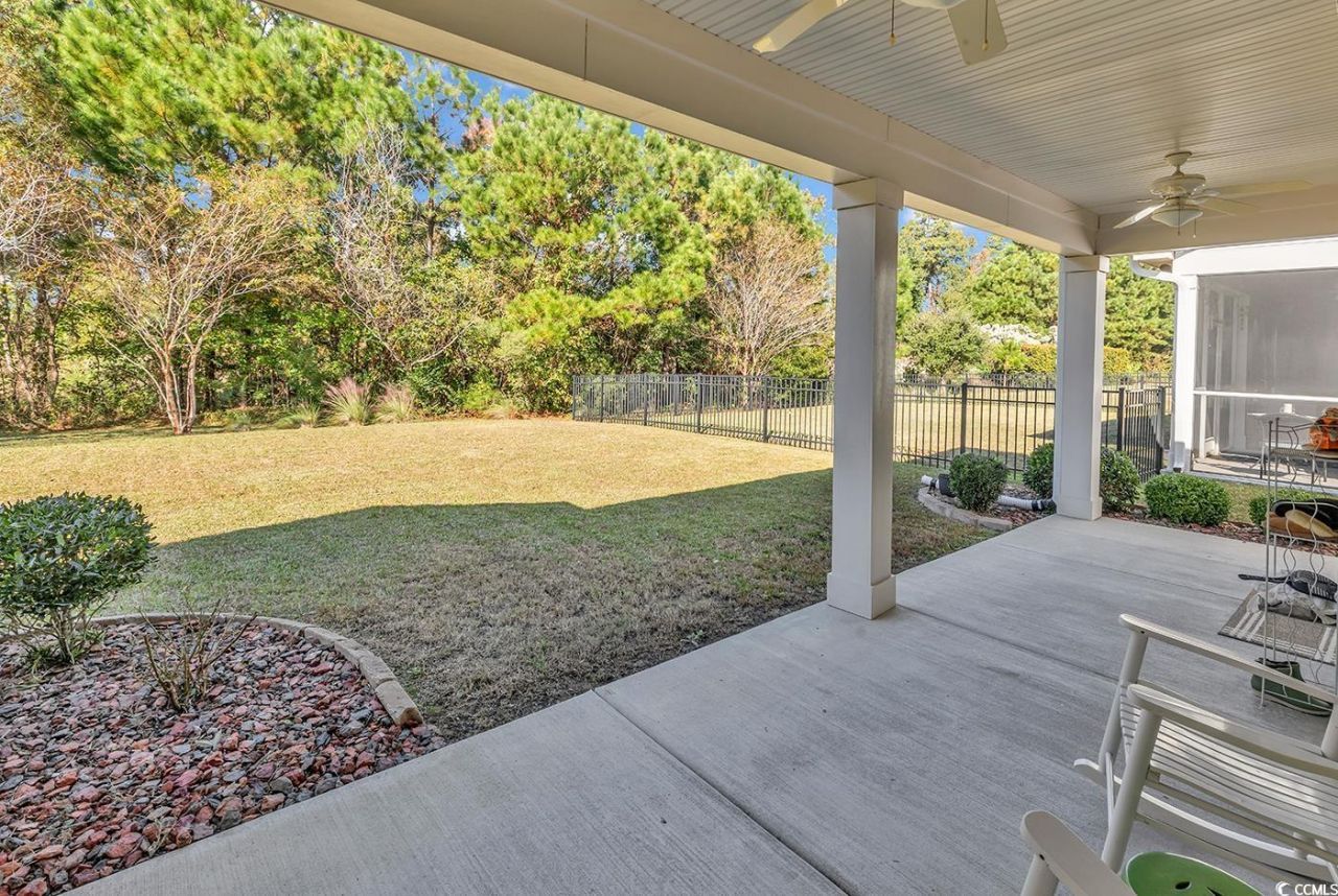 2011 Oxford St. Photo 24