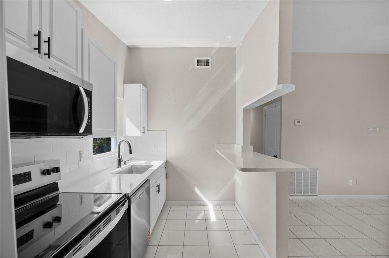 818 28th Street Circle E, Bradenton, FL 34203 Photo