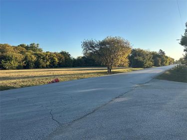 5713 Wilbarger Street, Fort Worth, TX 76119