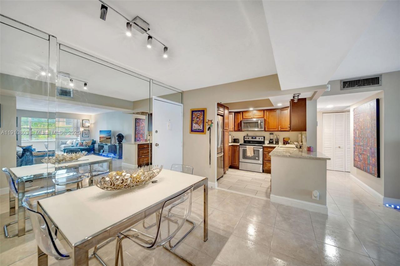 6700 Cypress Rd, Unit 105, Plantation, FL 33317 Photo