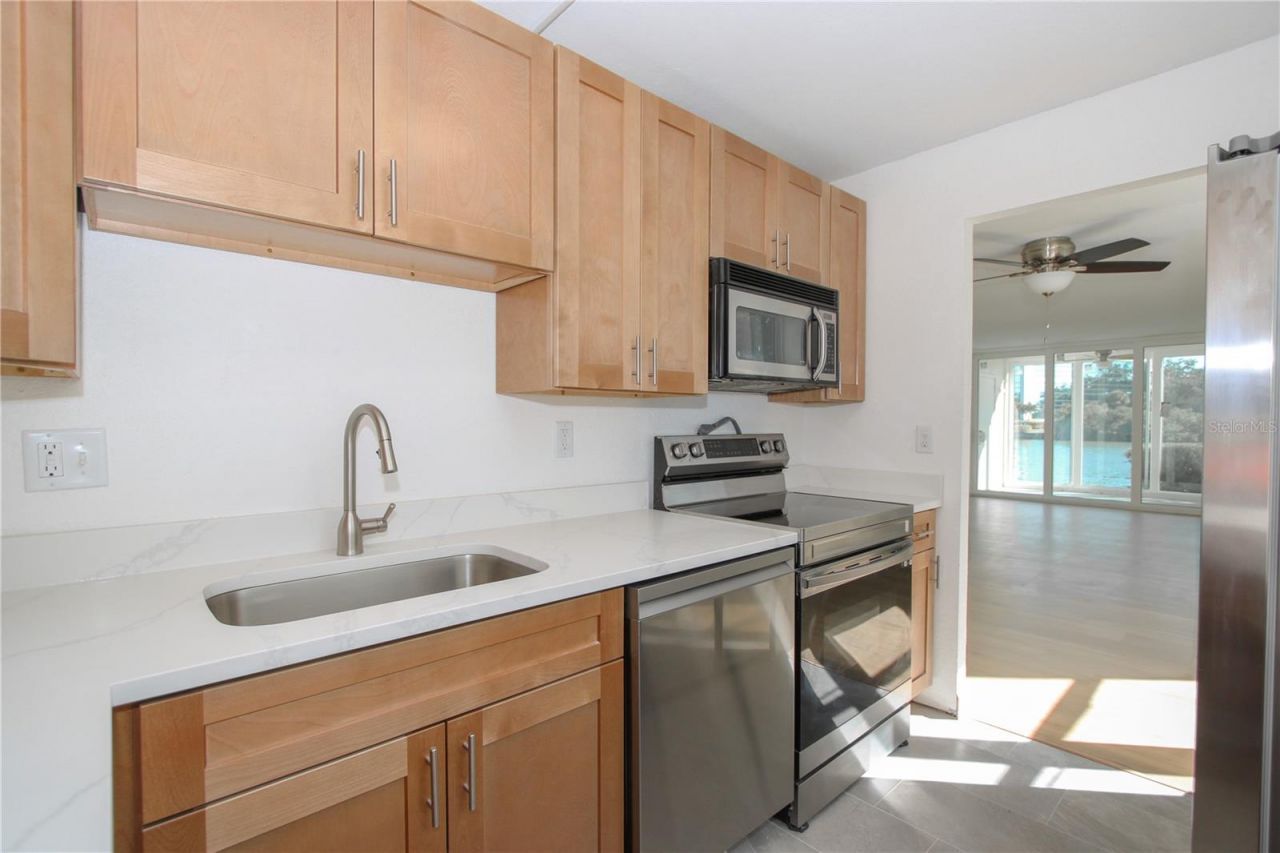 7425 Bay Island Drive S, Unit 108, South Pasadena, FL 33707 Photo