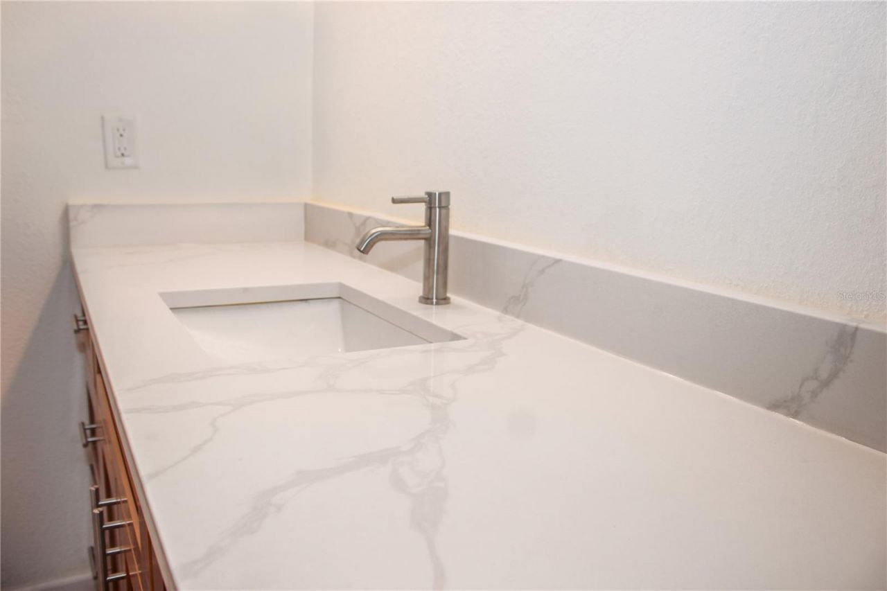 7425 Bay Island Drive S, Unit 108, South Pasadena, FL 33707 Photo