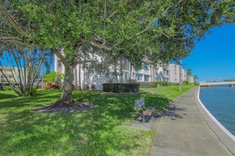 7425 Bay Island Drive S, Unit 108, South Pasadena, FL 33707 Photo