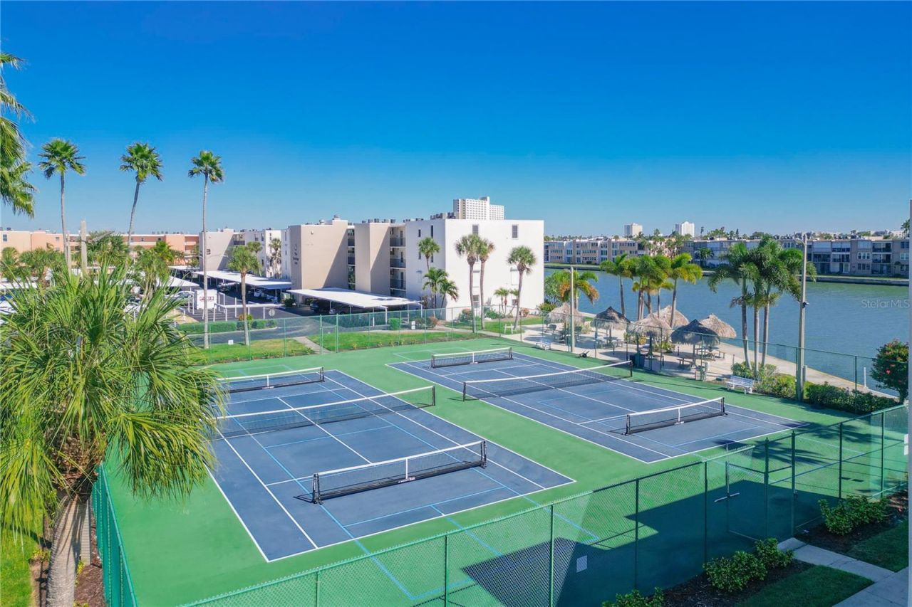 7425 Bay Island Drive S, Unit 108, South Pasadena, FL 33707 Photo
